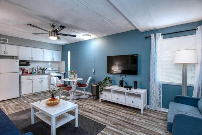 Sunset Beach Suites St. Pete Beach Eksteriør bilde