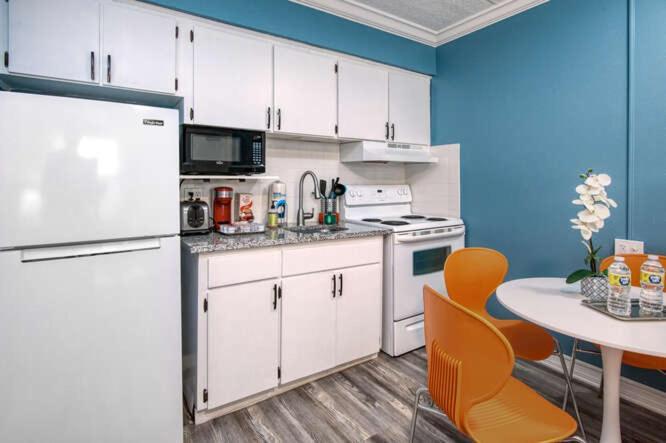 Sunset Beach Suites St. Pete Beach Eksteriør bilde