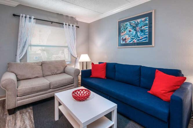 Sunset Beach Suites St. Pete Beach Eksteriør bilde