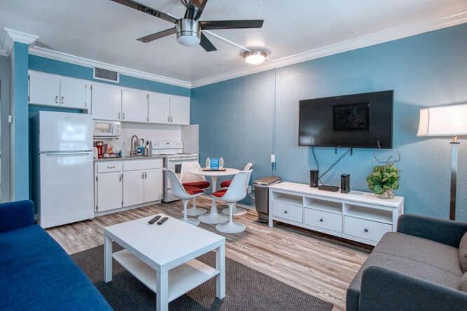 Sunset Beach Suites St. Pete Beach Eksteriør bilde