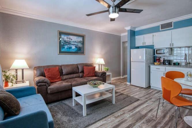 Sunset Beach Suites St. Pete Beach Eksteriør bilde
