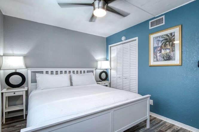 Sunset Beach Suites St. Pete Beach Eksteriør bilde