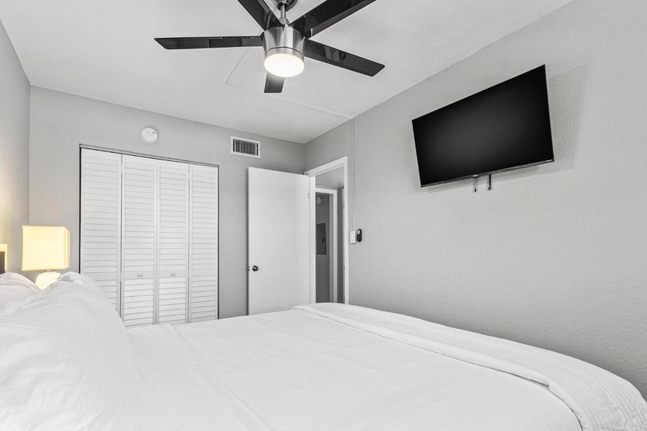 Sunset Beach Suites St. Pete Beach Eksteriør bilde